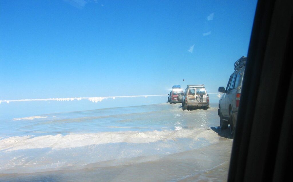 Bolivia. Salar de Uyuni. Jeepsafari i desember-april. Foto