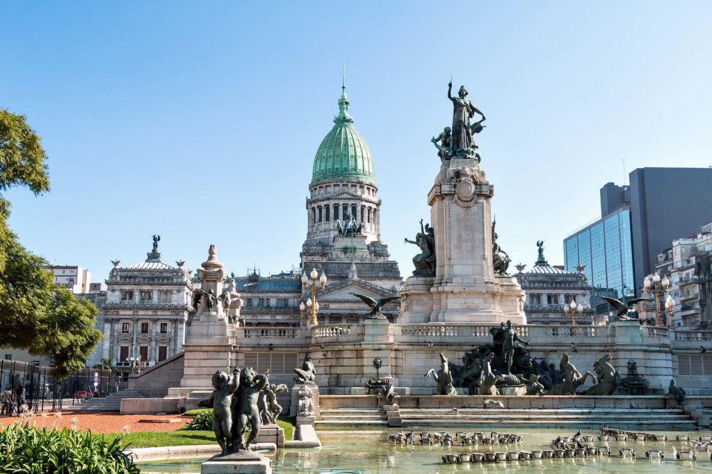 Argentina. Buenos Aires. Plassen foran kongressbygningen. Foto