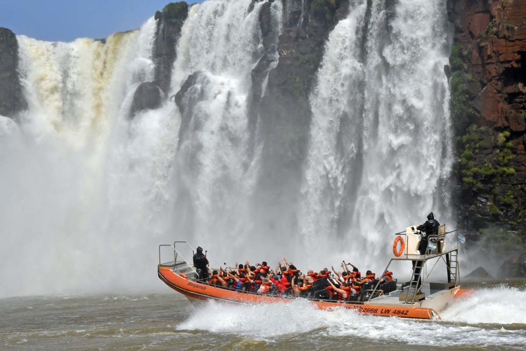 Argentina. Båttur til Iguazu-fallene. Foto
