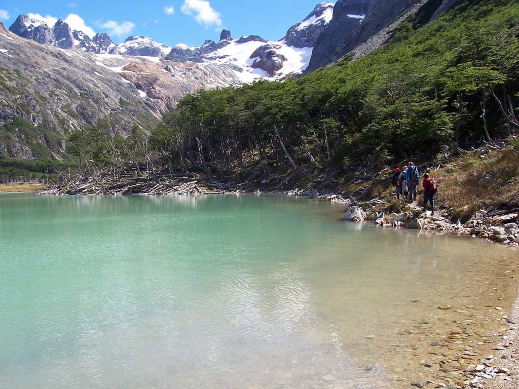 Argentina. Ildlandet. Tierra del Fuego nasjonalpark. Esmeralda-sjøen. Foto