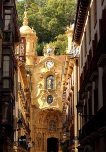 Spania. San Sebastian. Fasaden til basilica Santa Maria del Coro. Foto