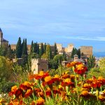 Spania. Andalucia. Utsikt mot Alhambra-slottet i Granada. Foto