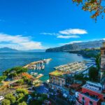 Italia. Sorrento, utsikt mot havn (foto)