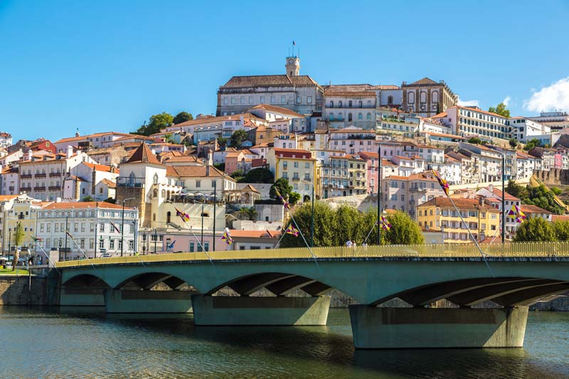 Portugal. Coimbra. Utsikt fra Mondego-elven.