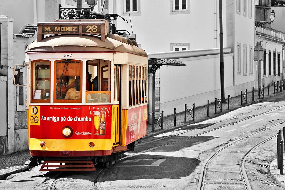 Portugal. Lisboa. Tradisjonell trikk.