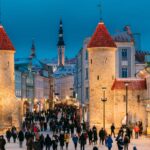 Estland. Tallinn. Porten til gamlebyen, Viru gate. Foto