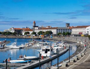 Azorene, Saõ Miguel. Havnen i Ponta Delgada. Foto