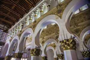 Spania. Toledo. Synagogen Santa Maria La Blanca. Foto