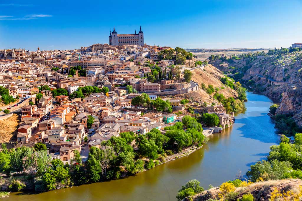 Spania. Toledo. Utsikt over byen og Tajo-elven. Foto
