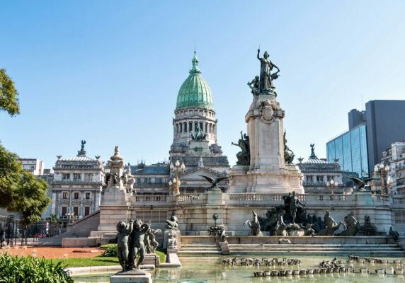 Argentina. Buenos Aires. Plassen foran kongressbygningen. Foto