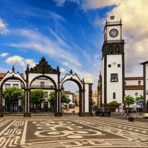 Azorene-Ponta-Delgada-Portas-da-Cidade Azorene, Saõ Miguel. Historiske sentrum i Ponta Delgada. Foto
